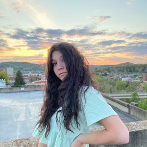 Meet your Posher, Victoria